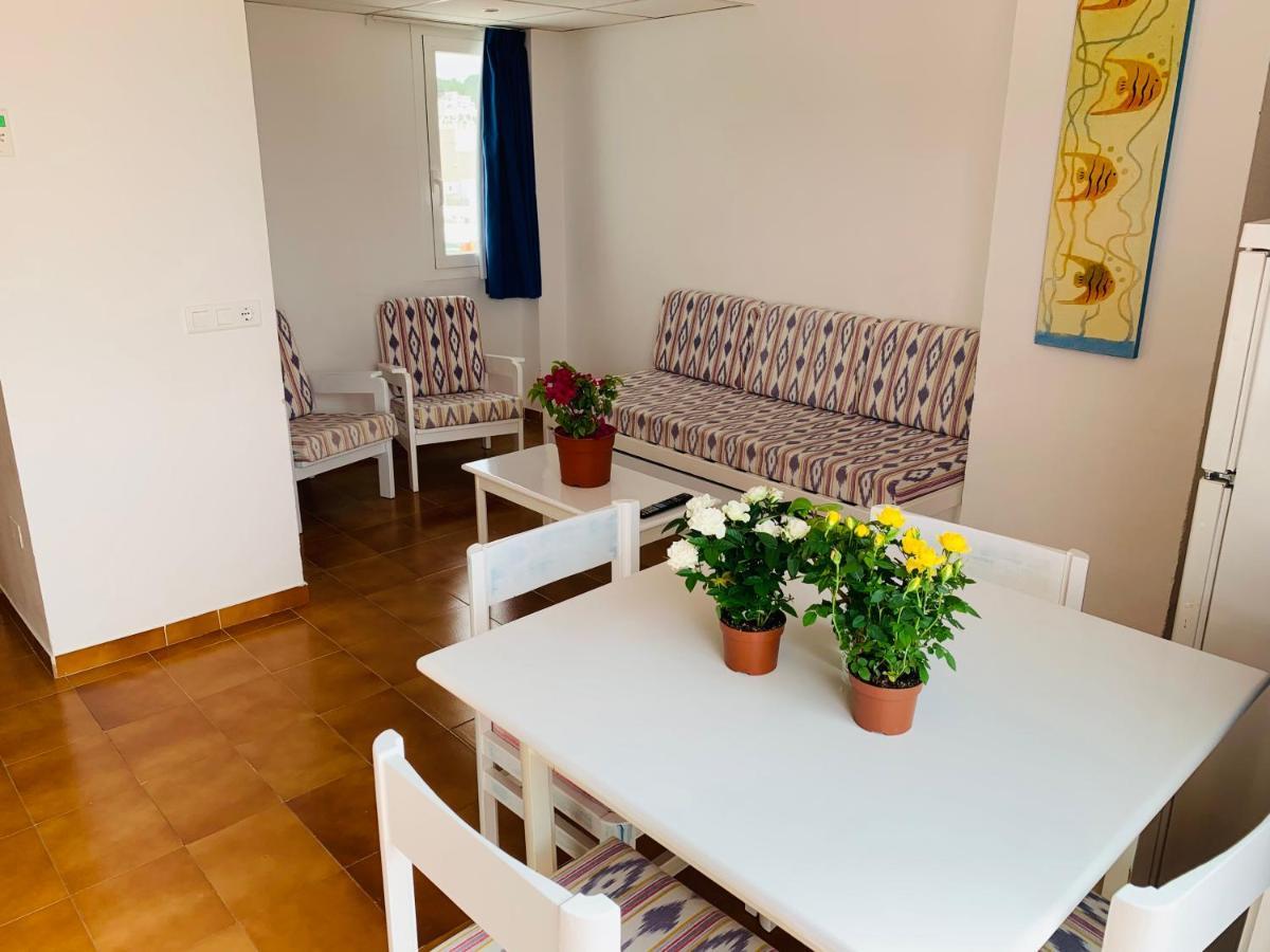 Apartamentos Ebusus Santa Eularia des Riu Luaran gambar