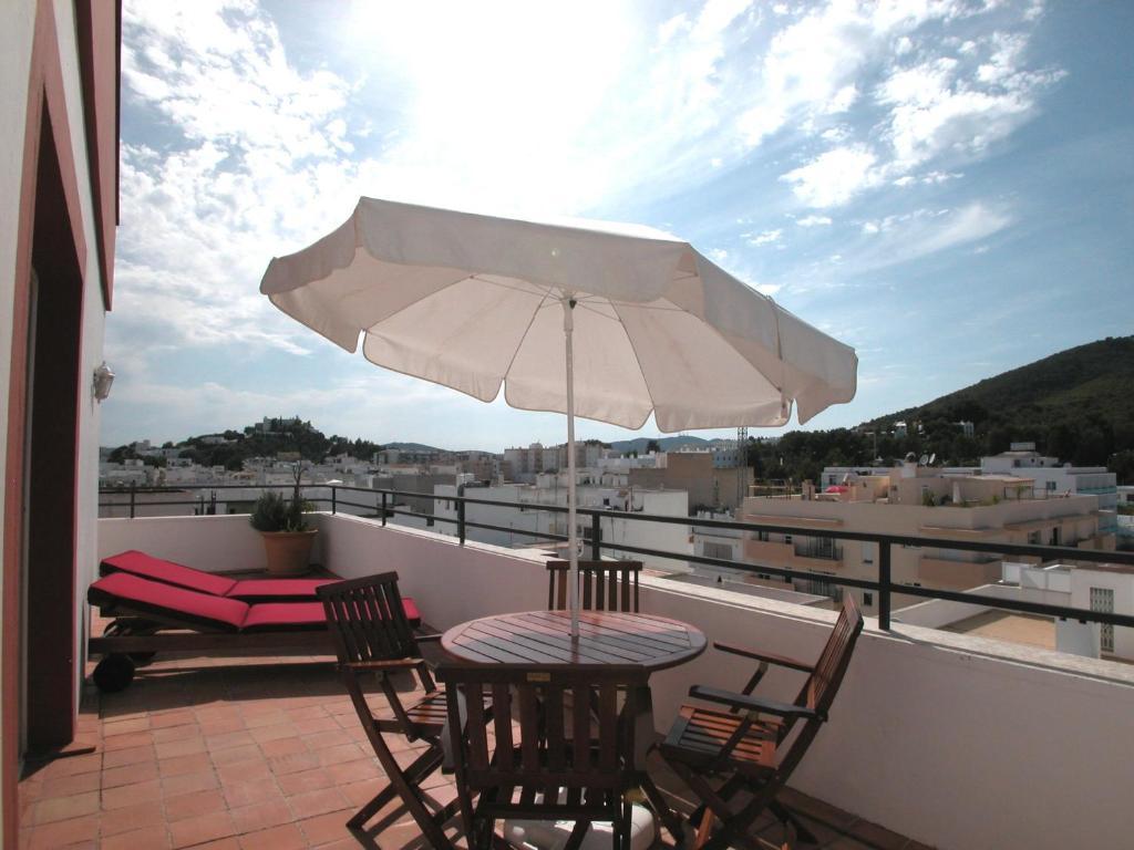 Apartamentos Ebusus Santa Eularia des Riu Bilik gambar